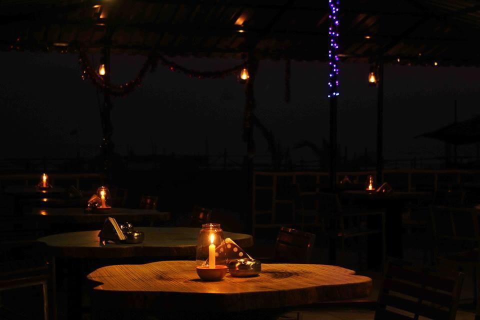Rock Bite Hotel Morjim Ngoại thất bức ảnh