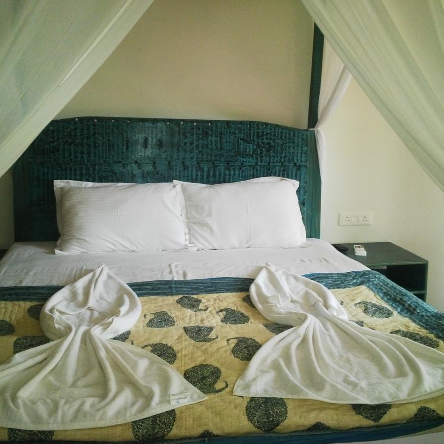 Rock Bite Hotel Morjim Ngoại thất bức ảnh