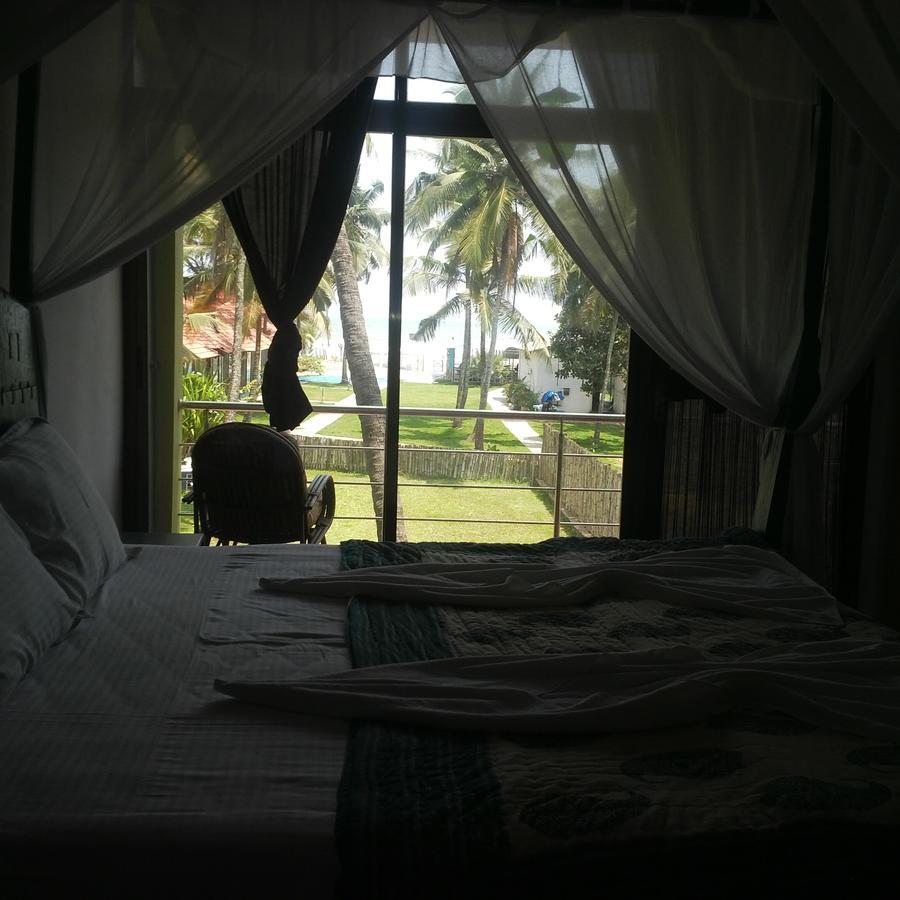 Rock Bite Hotel Morjim Ngoại thất bức ảnh