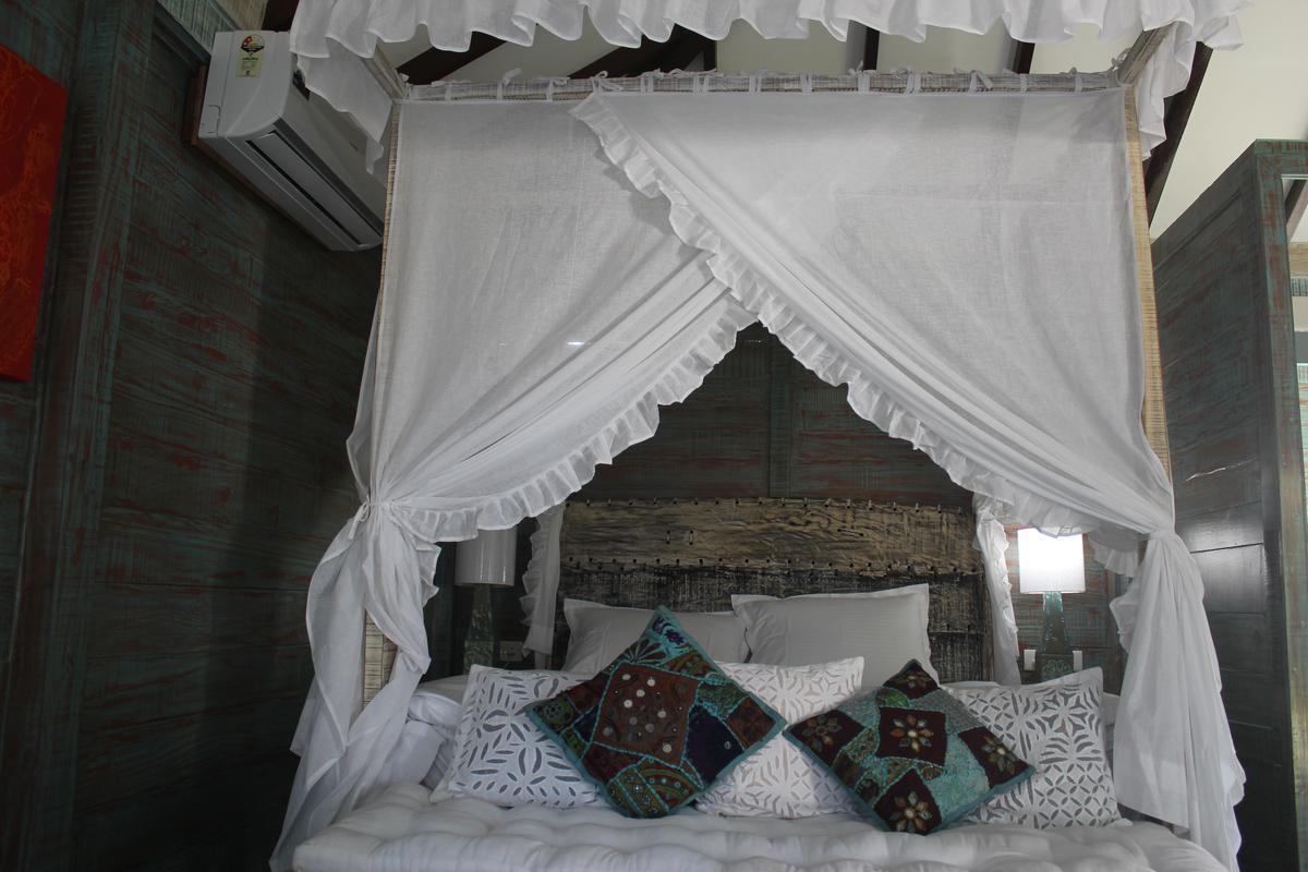 Rock Bite Hotel Morjim Ngoại thất bức ảnh
